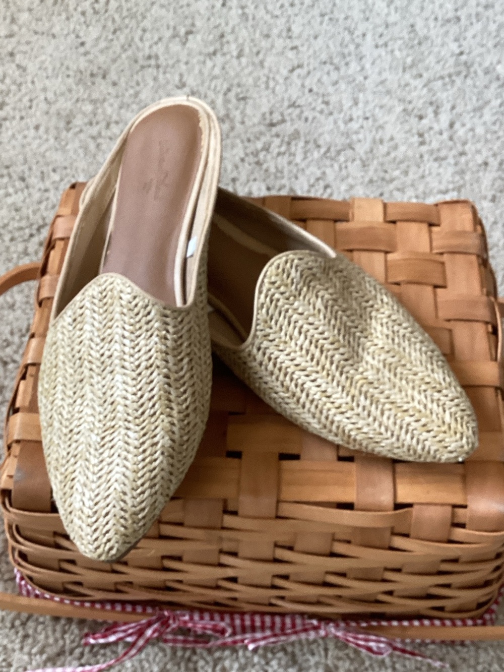 Universal Thread Woven Slip-On Mules in Natural Cream